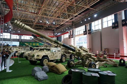 国产轻型火炮视频,性能卓越，彰显我国军工实力