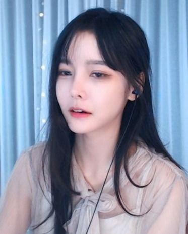 喷奶 国产 视频 下载,揭秘喷奶现象背后的故事